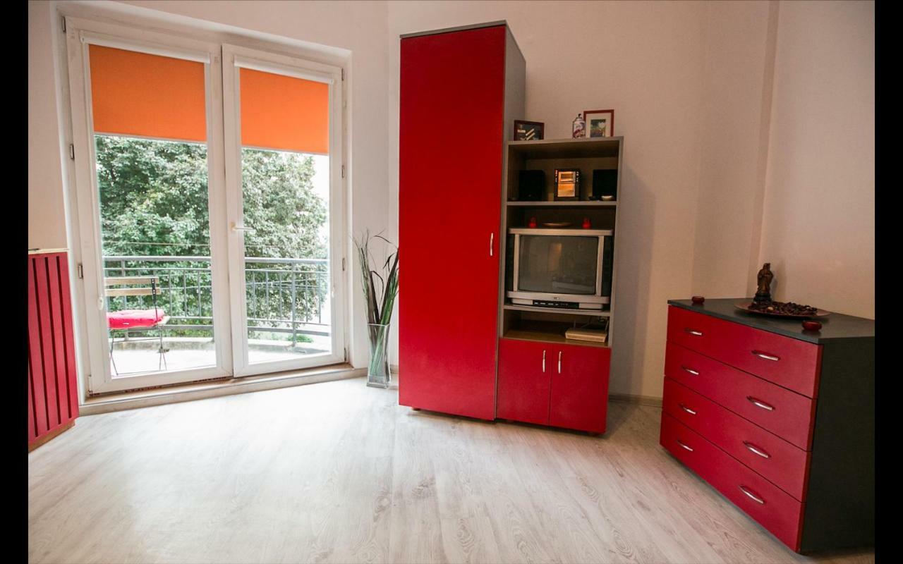 Cismigiu Garden Studio Apartment Bucharest Exterior photo
