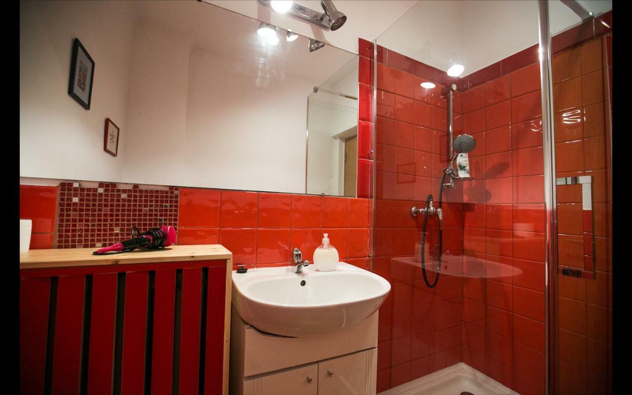 Cismigiu Garden Studio Apartment Bucharest Exterior photo