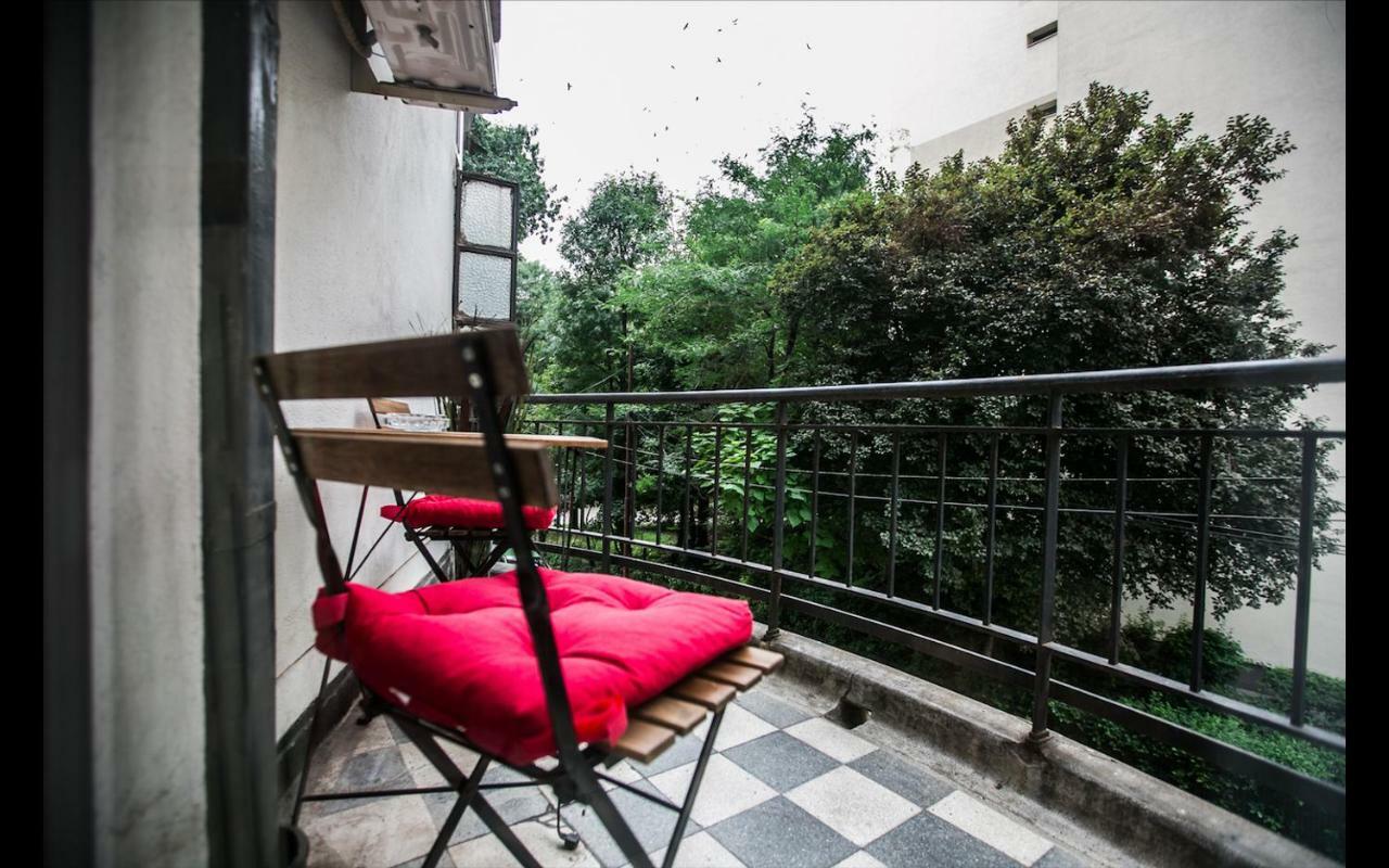 Cismigiu Garden Studio Apartment Bucharest Exterior photo