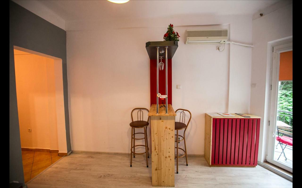 Cismigiu Garden Studio Apartment Bucharest Exterior photo